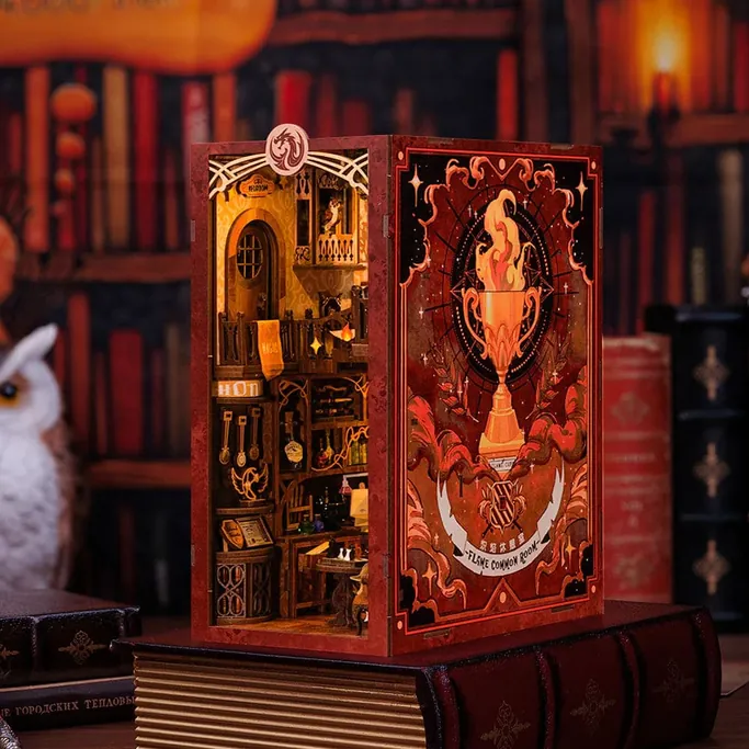 Flame Common Room - Book Nook - Image 7